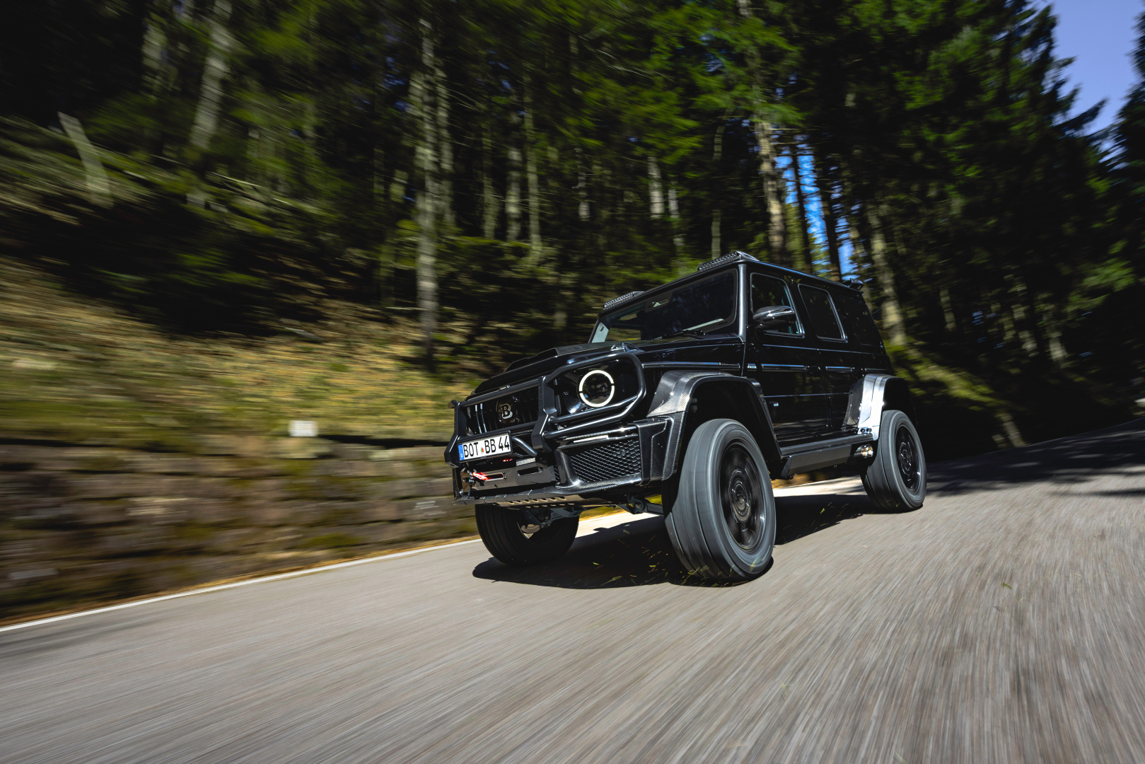 SMALL_BRABUS XL 800_W 465_Outdoor (23)